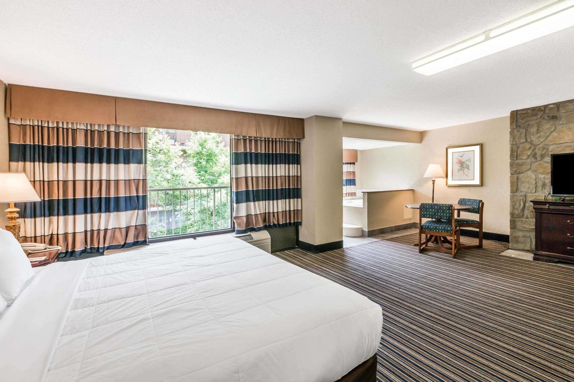 Surestay By Western Hotel