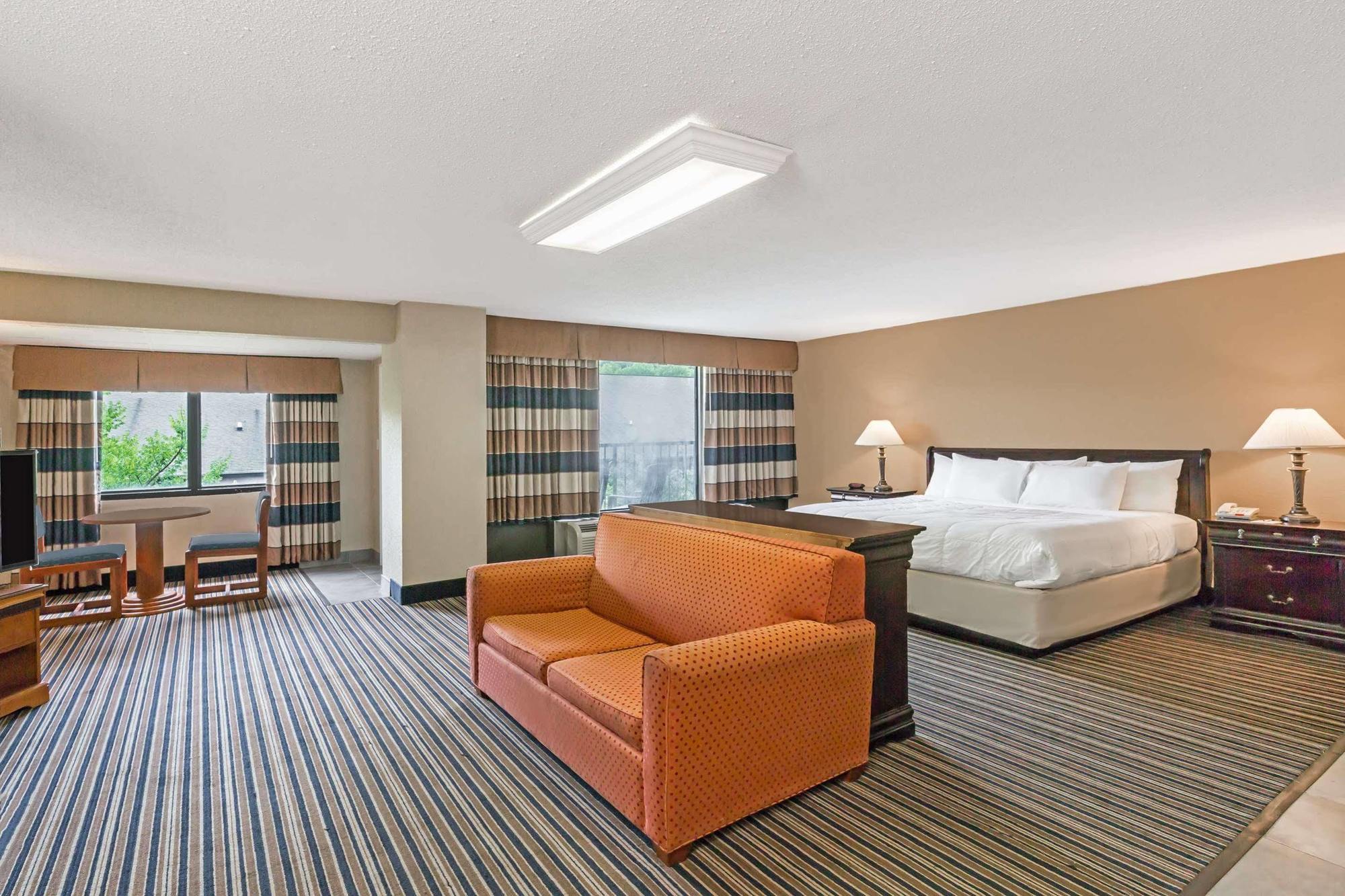 Surestay By Western Hotel Gatlinburg