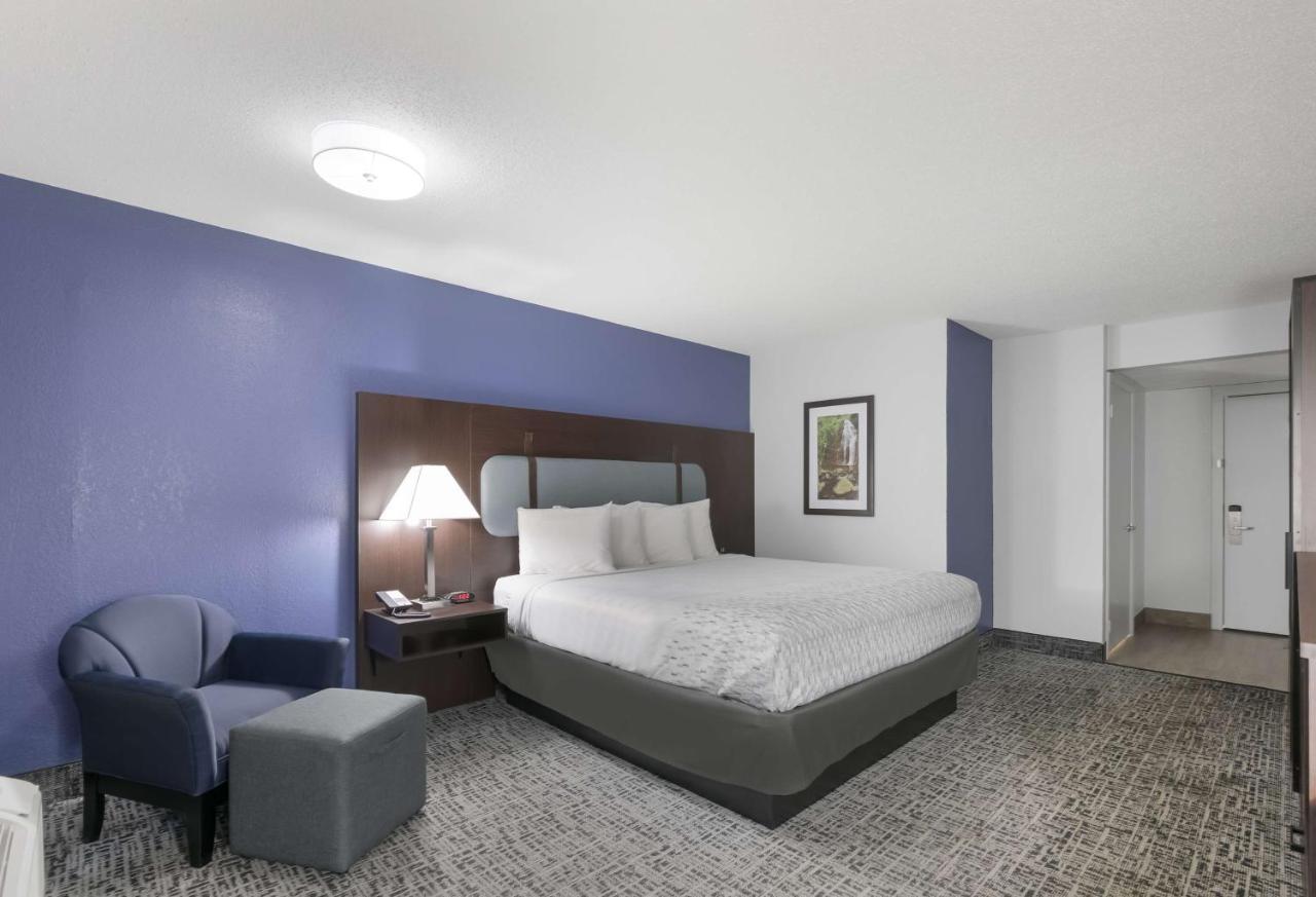 Surestay By Western Hotel