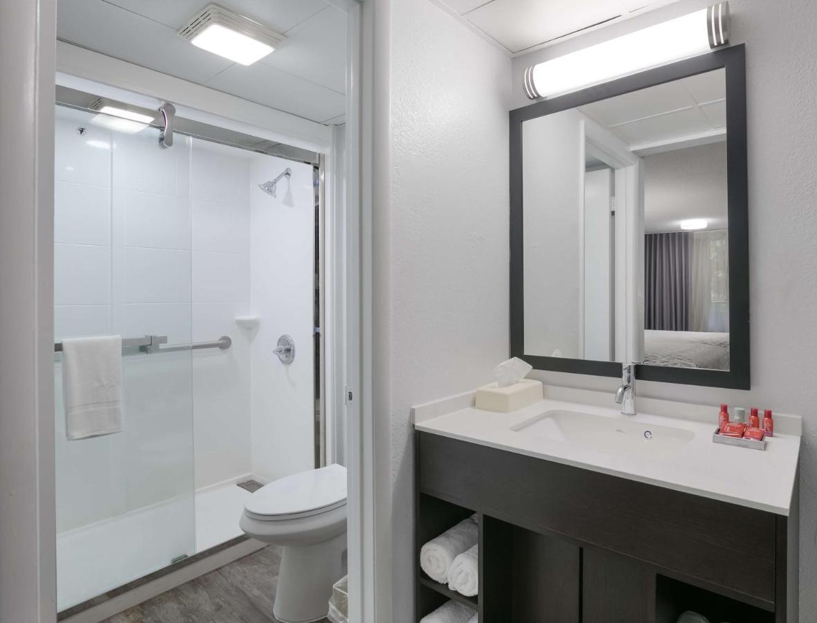 Surestay By Western Hotel 3*